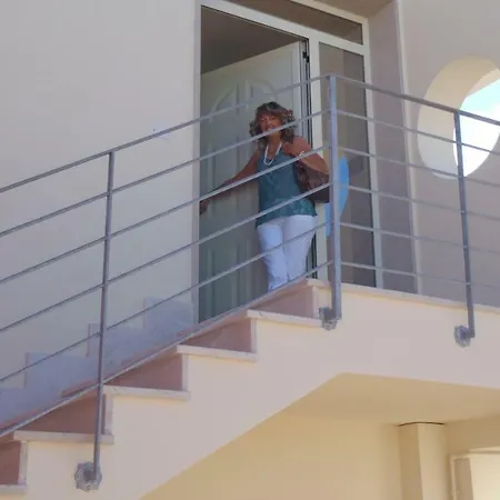 A Due Passi Dal Mare טורה לפילו