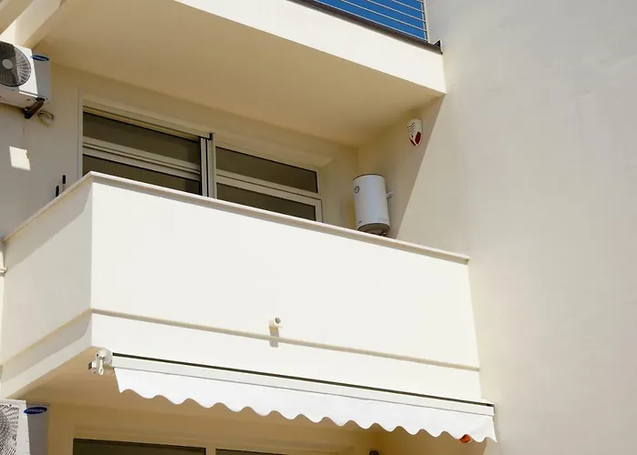 A Due Passi Dal Mare * טורה לפילו