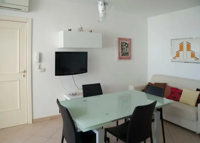 A Due Passi Dal Mare דירה טורה לפילו